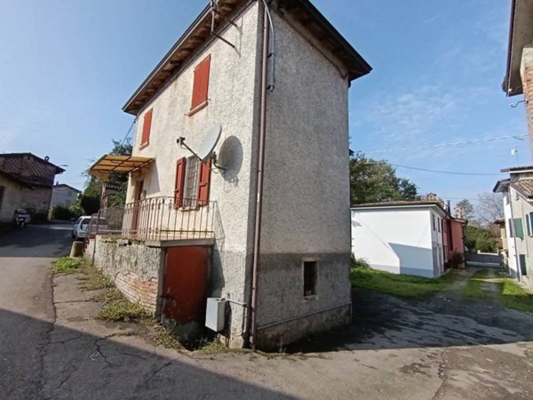 casa indipendente in vendita a Gazzola