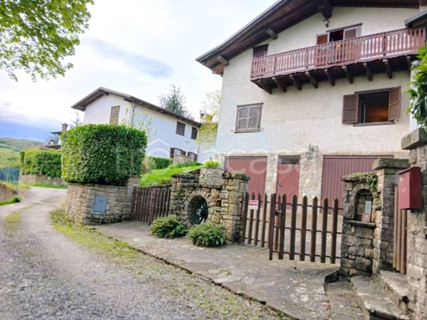 casa indipendente in vendita a Gazzola in zona Rezzanello