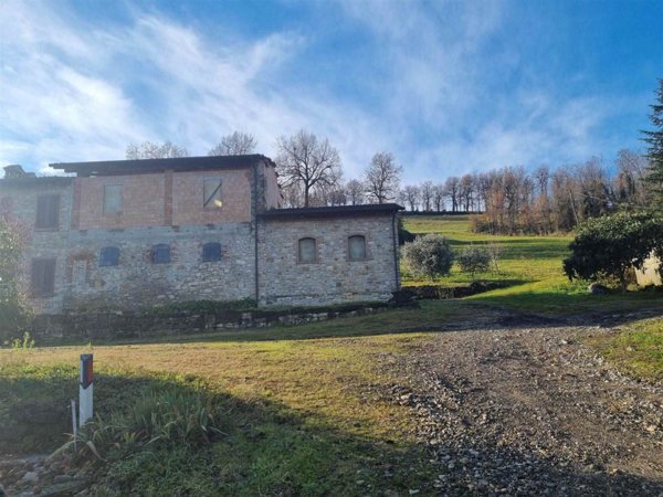 casa indipendente in vendita a Gazzola in zona Momeliano