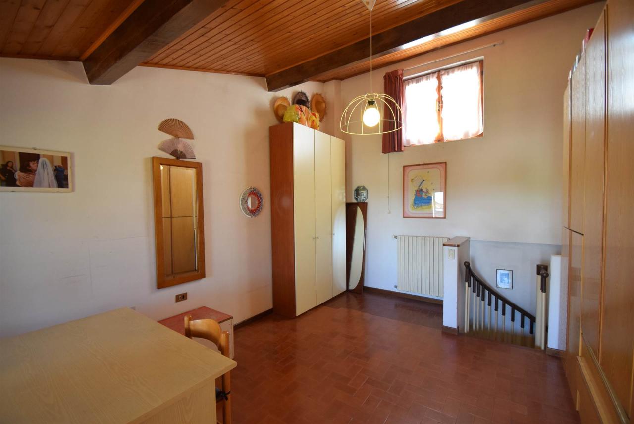 casa indipendente in vendita a Gazzola in zona Tuna