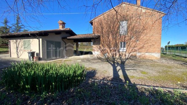 casa indipendente in vendita a Gazzola in zona Rivalta