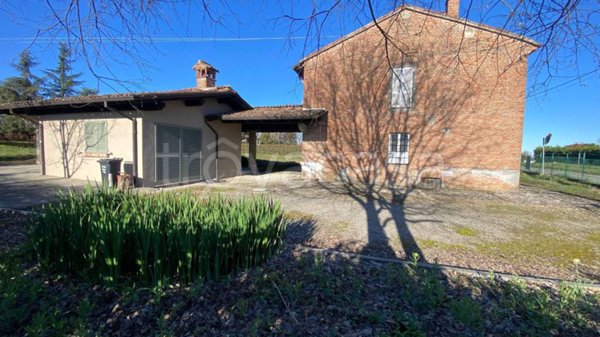 casa indipendente in vendita a Gazzola in zona Rivalta