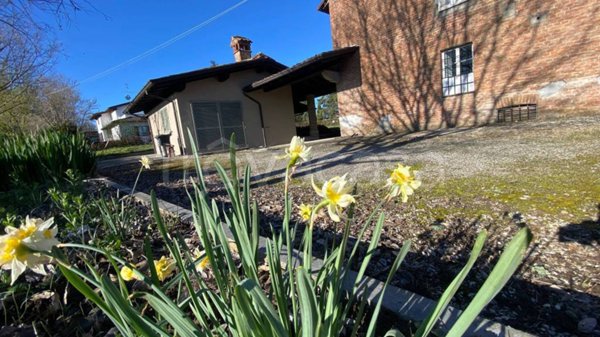 casa indipendente in vendita a Gazzola in zona Rivalta