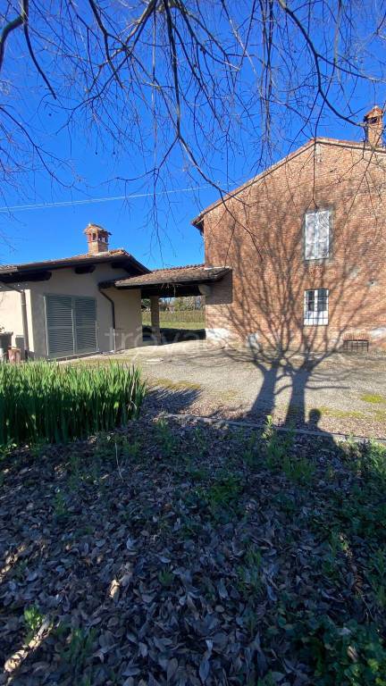 casa indipendente in vendita a Gazzola in zona Rivalta