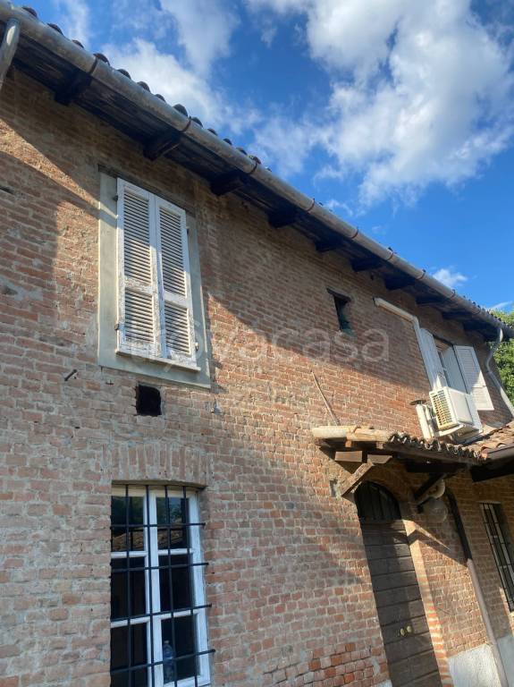 casa indipendente in vendita a Gazzola in zona Rivalta