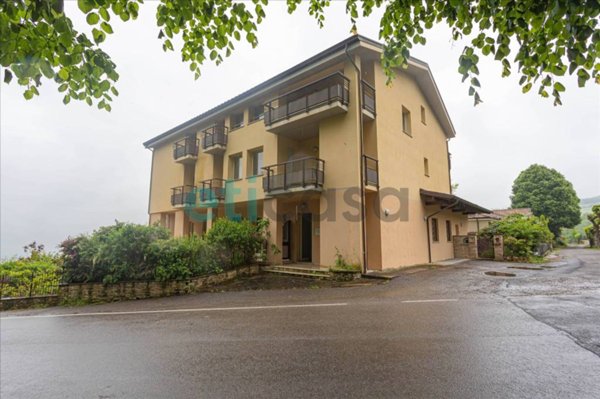 appartamento in vendita a Gazzola in zona Rezzanello
