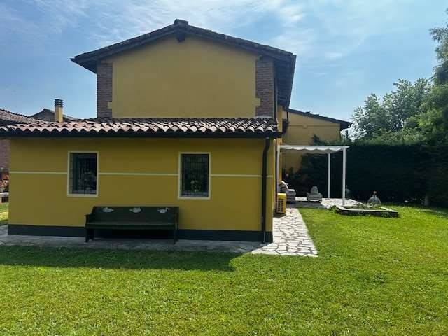 casa indipendente in vendita a Gazzola in zona Rivalta
