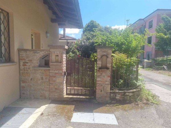 appartamento in vendita a Gazzola in zona Rezzanello