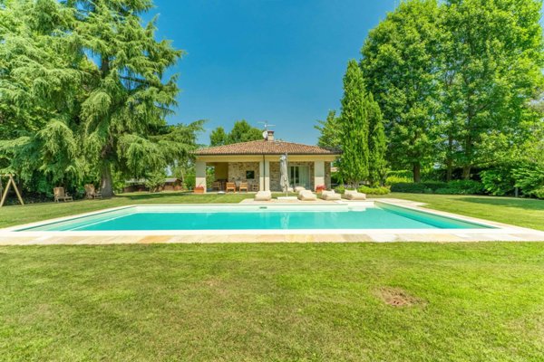 casa indipendente in vendita a Gazzola in zona Rivalta