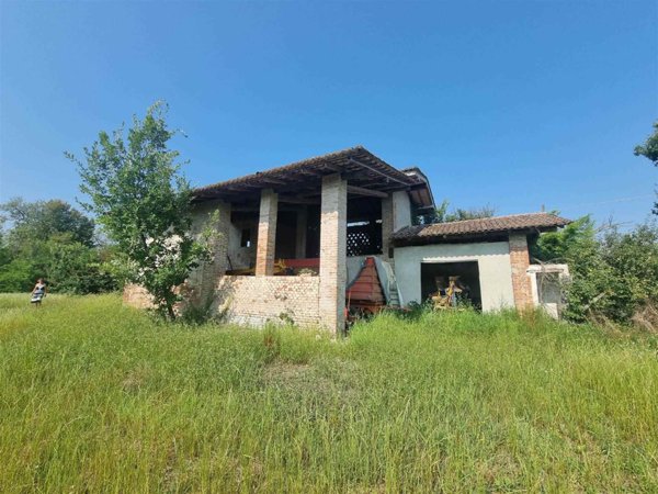 casa indipendente in vendita a Gazzola in zona Castelletto