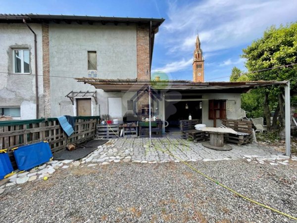 casa indipendente in vendita a Gazzola