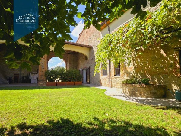 negozio in vendita a Gazzola