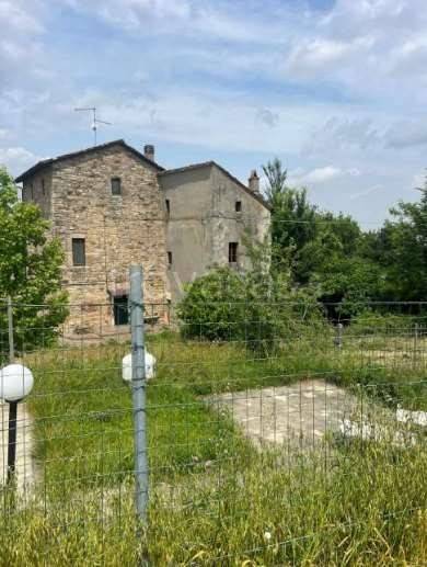 appartamento in vendita a Gazzola in zona Momeliano