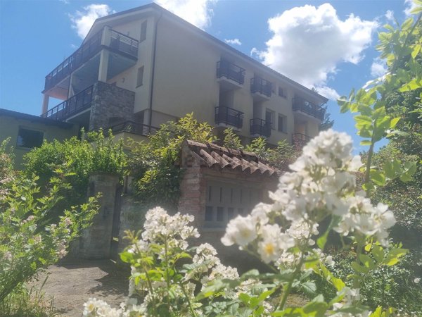 appartamento in vendita a Gazzola in zona Rezzanello