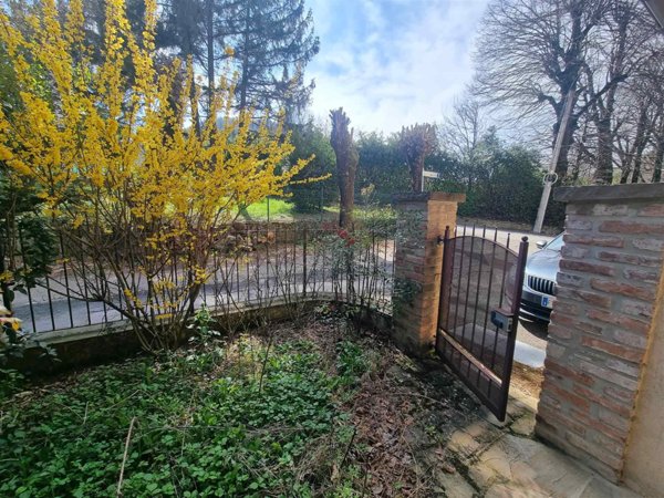 appartamento in vendita a Gazzola in zona Rezzanello