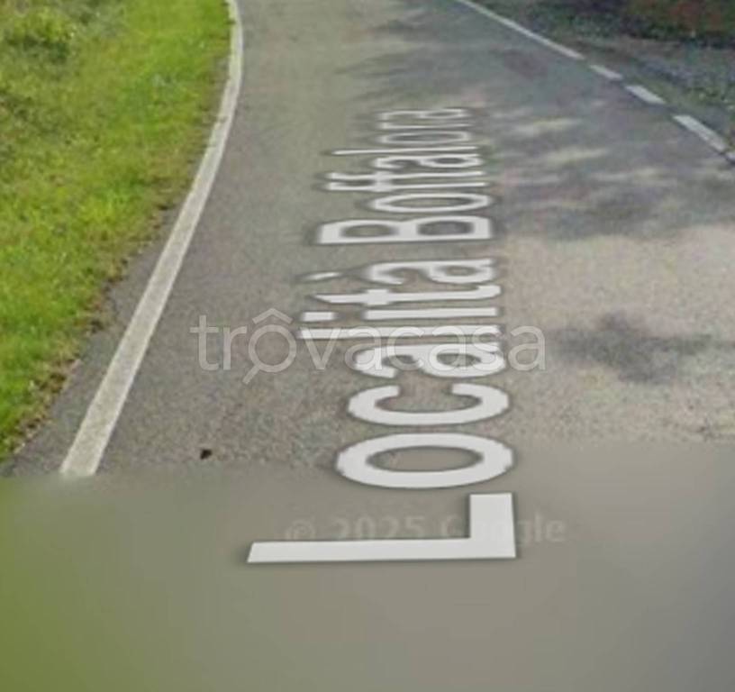 terreno edificabile in vendita a Gazzola