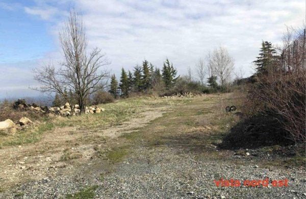 terreno edificabile in vendita a Gazzola