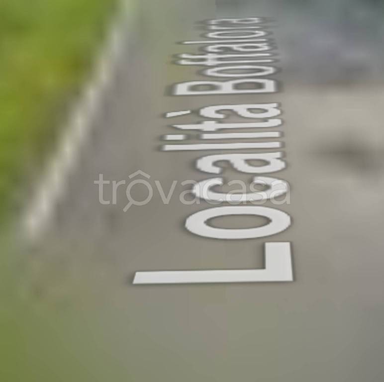 terreno edificabile in vendita a Gazzola