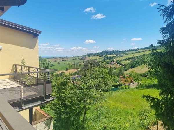 appartamento in vendita a Gazzola in zona Rezzanello