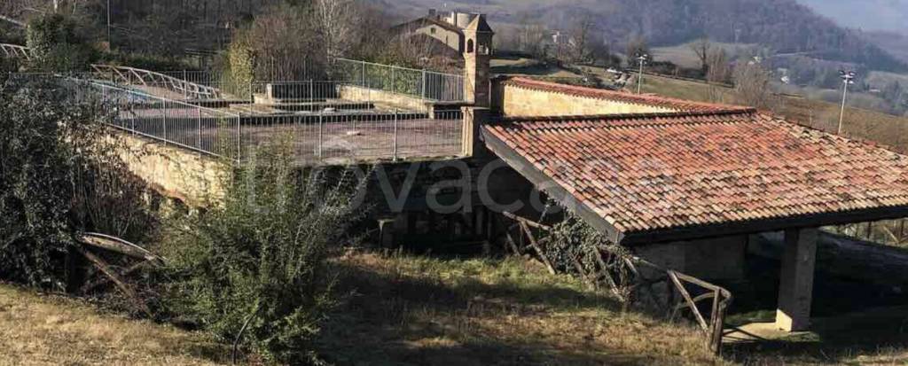 locale commerciale in vendita a Gazzola