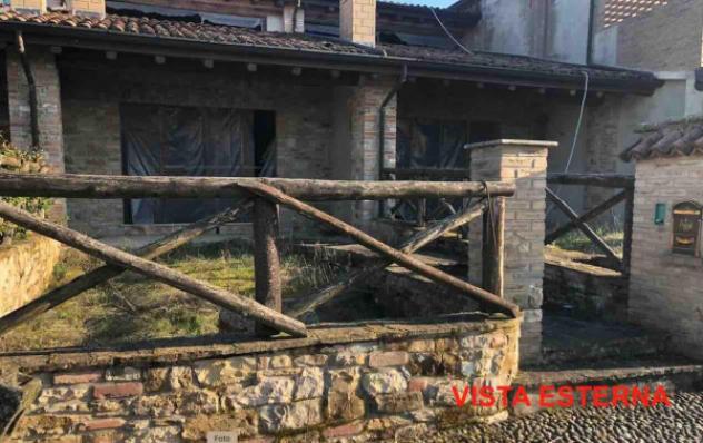 casa indipendente in vendita a Gazzola