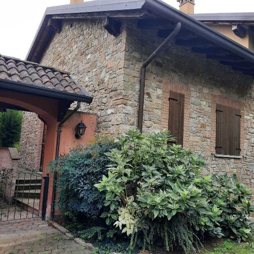 casa semindipendente in vendita a Gazzola in zona Rivalta