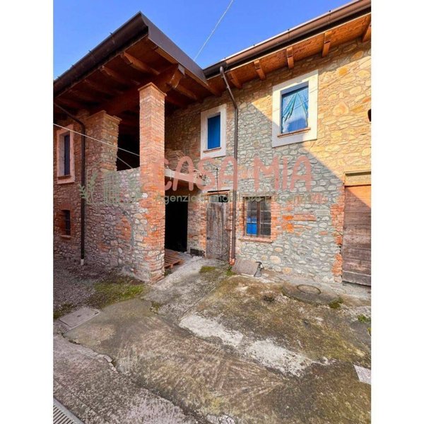 casa semindipendente in vendita a Gazzola