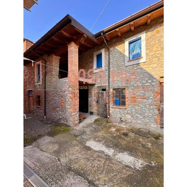 casa semindipendente in vendita a Gazzola