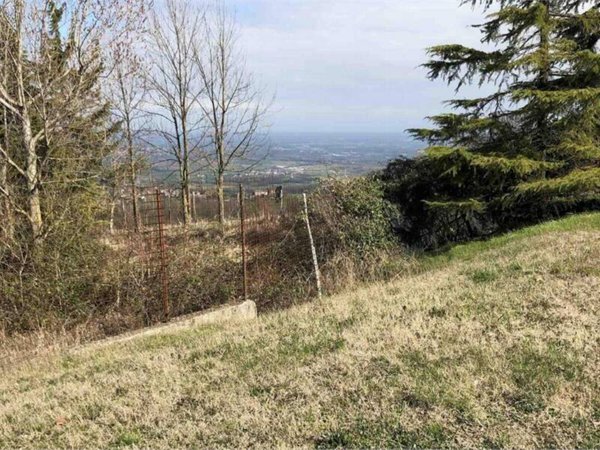 terreno edificabile in vendita a Gazzola