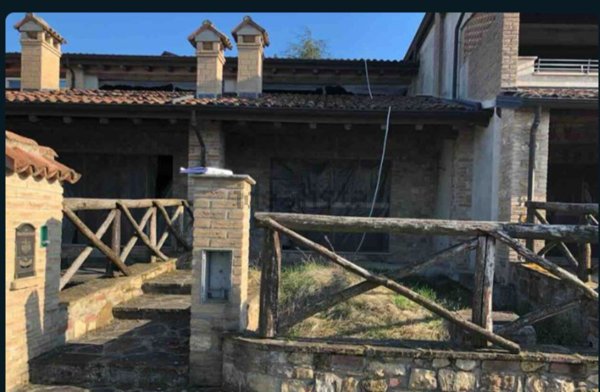 casa indipendente in vendita a Gazzola