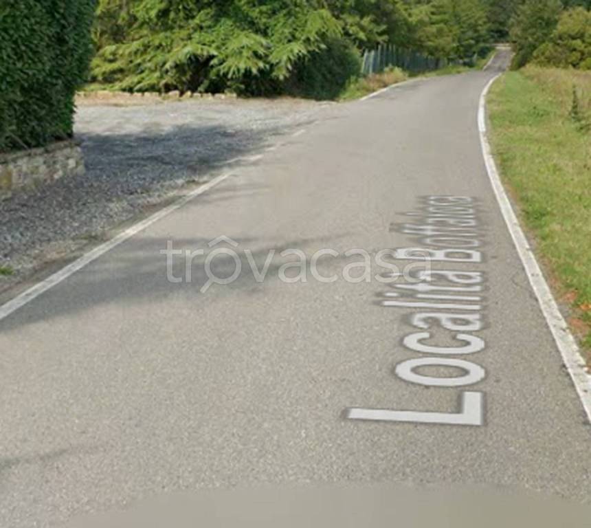 terreno edificabile in vendita a Gazzola