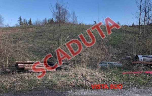 terreno edificabile in vendita a Gazzola