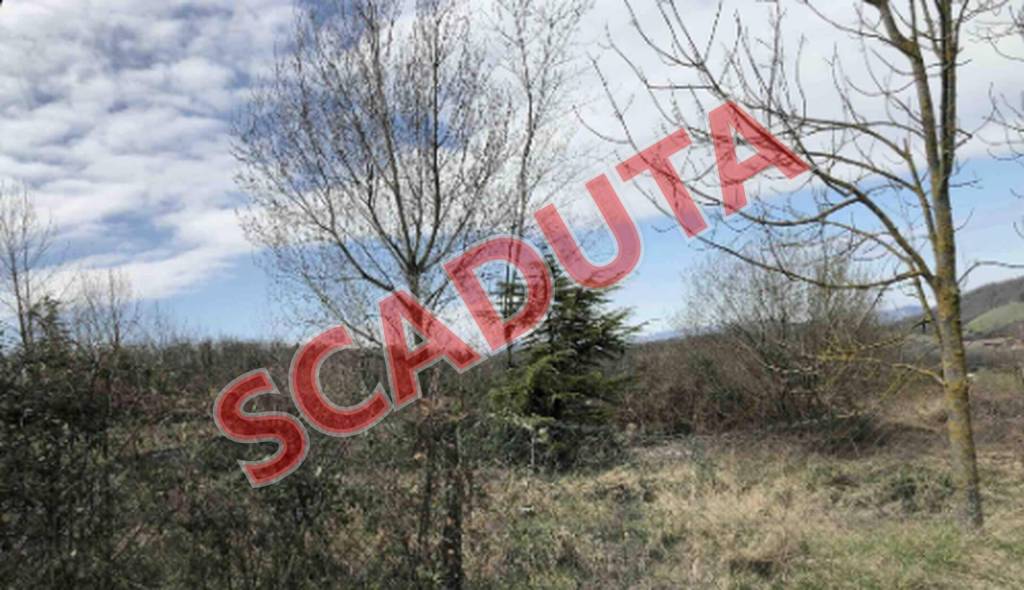 terreno edificabile in vendita a Gazzola