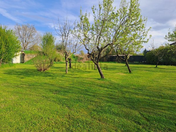 casa indipendente in vendita a Gazzola in zona Rivalta