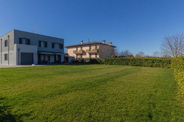 casa indipendente in vendita a Gazzola in zona Rivalta