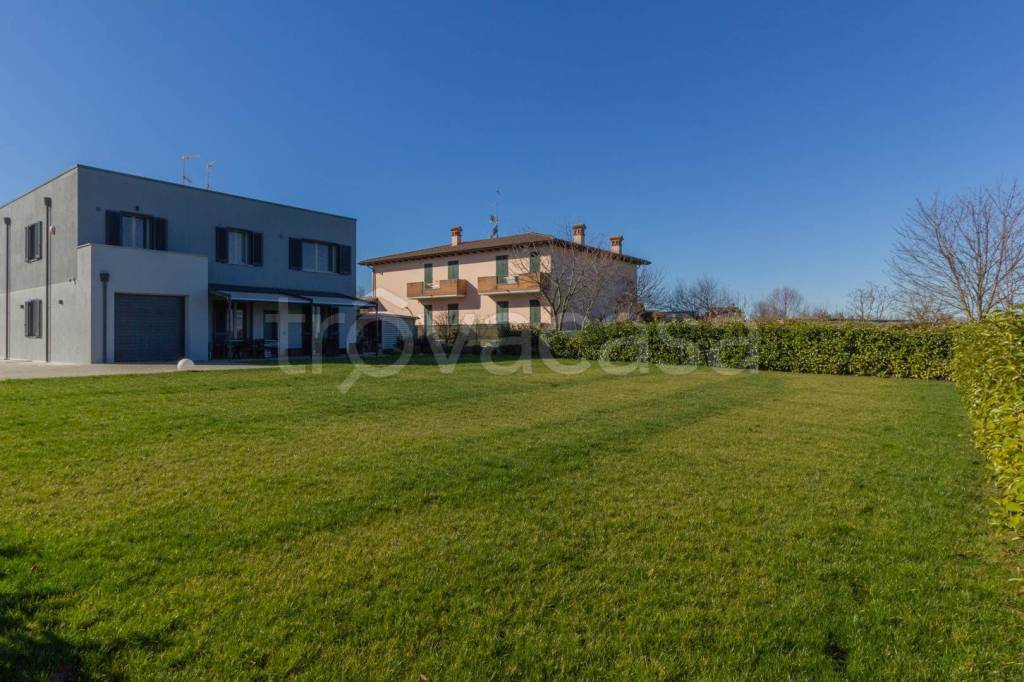 casa indipendente in vendita a Gazzola in zona Rivalta