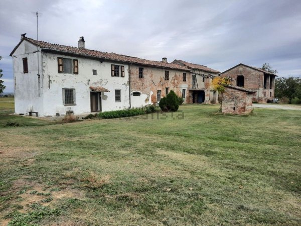 villa in vendita a Gazzola in zona Rivalta