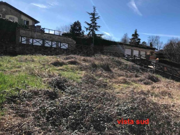 terreno edificabile in vendita a Gazzola