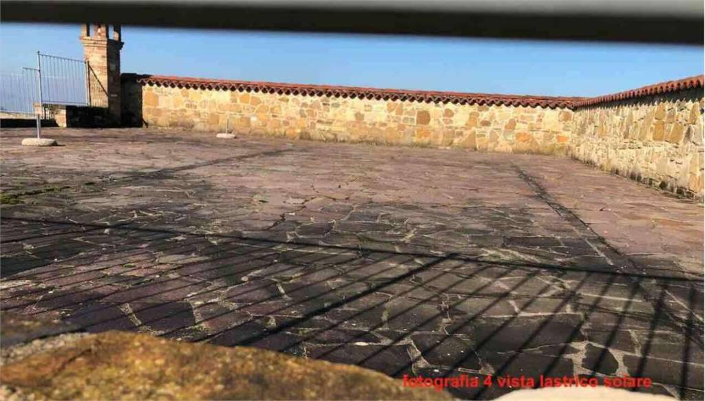 locale commerciale in vendita a Gazzola