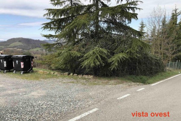 terreno edificabile in vendita a Gazzola