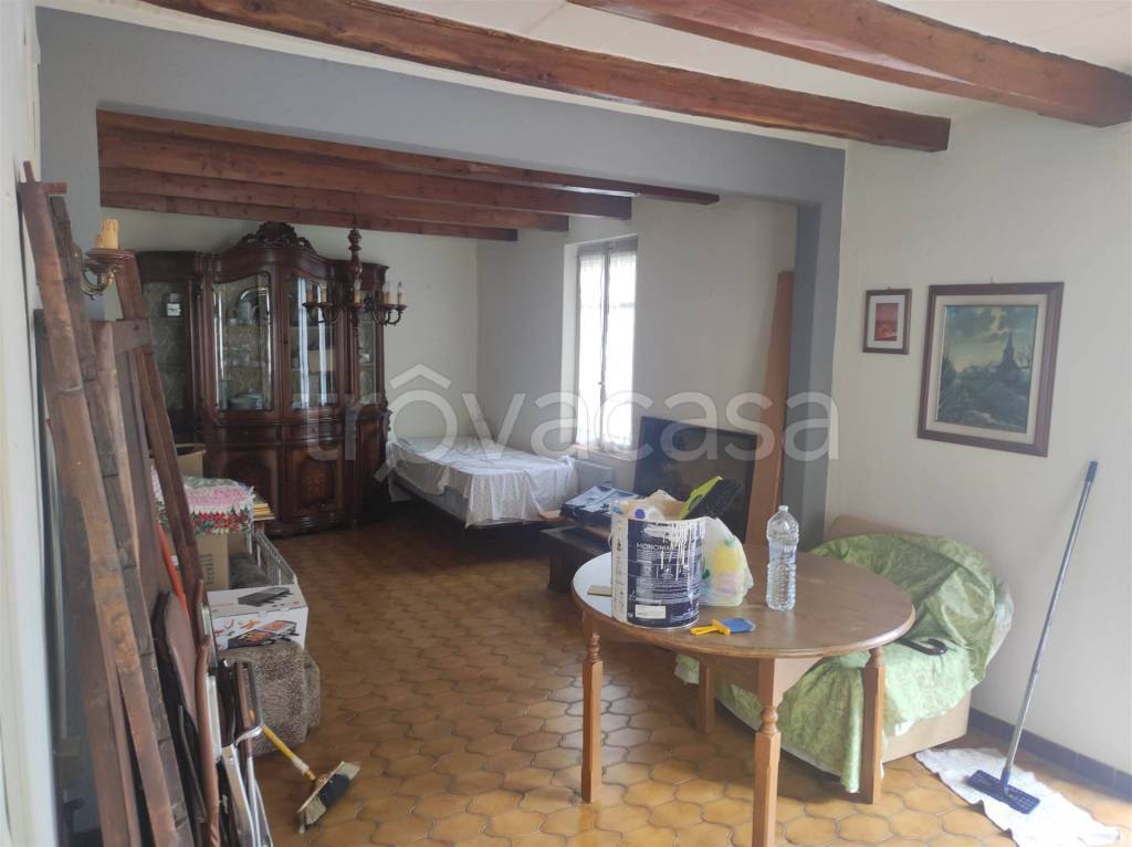 casa indipendente in vendita a Gazzola in zona Rivalta