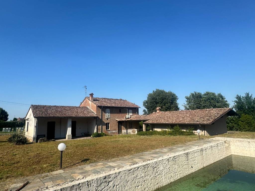 casa indipendente in vendita a Gazzola in zona Rivalta