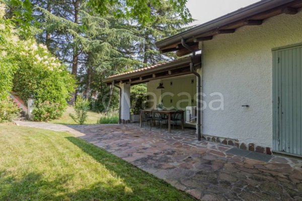 casa indipendente in vendita a Gazzola in zona Rezzanello