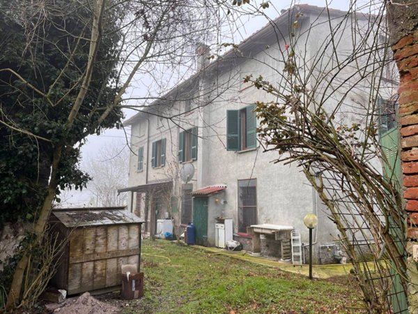 casa indipendente in vendita a Gazzola in zona Tuna