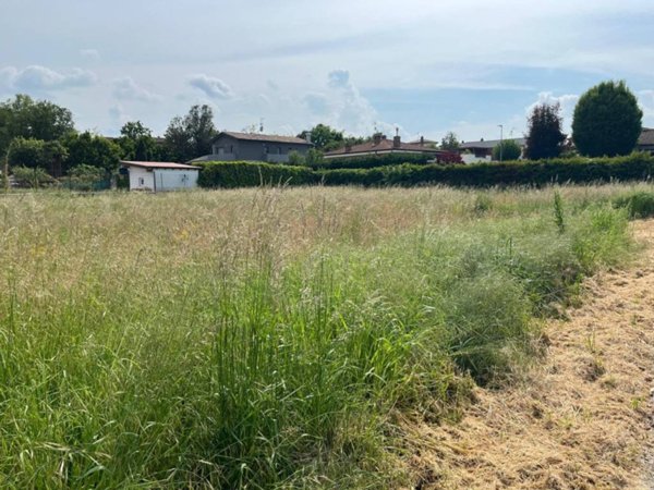 terreno agricolo in vendita a Gazzola in zona Rivalta