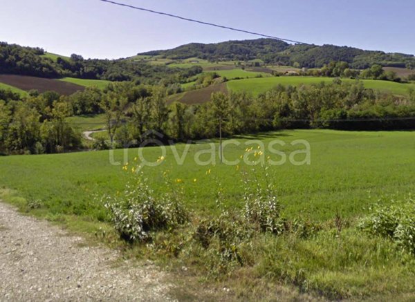 terreno agricolo in vendita a Gazzola