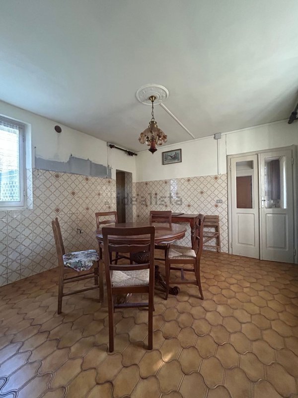 casa indipendente in vendita a Gazzola in zona Rivalta