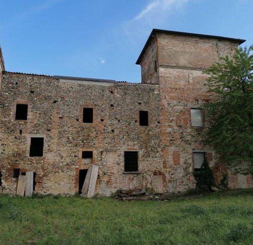 casa indipendente in vendita a Gossolengo