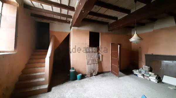 capannone in vendita a Gossolengo