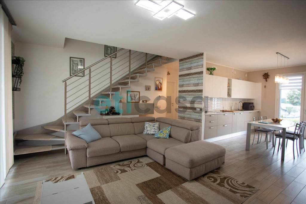 casa indipendente in vendita a Gossolengo